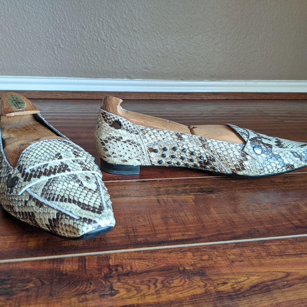 Tod's snake skin loafers tan beige 8
